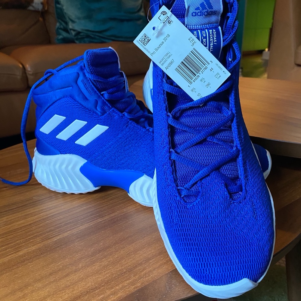 NIB Adidas Pro Bounce 2018 Men’s Size 10